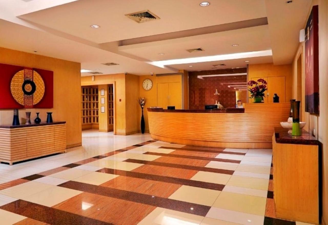 S.M. Grande Residence Bangkok Luaran gambar