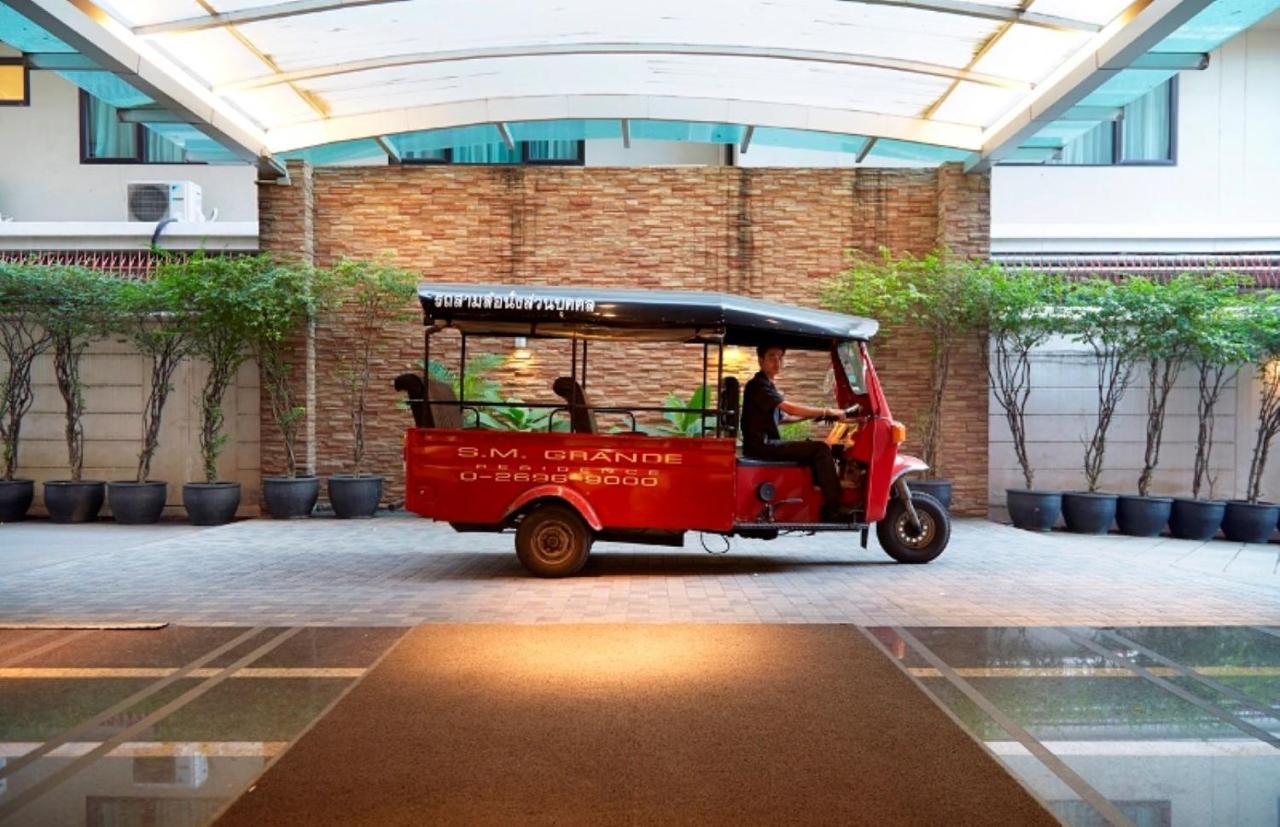 S.M. Grande Residence Bangkok Luaran gambar